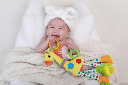 广州代怀试管生子宝宝几个月会走路